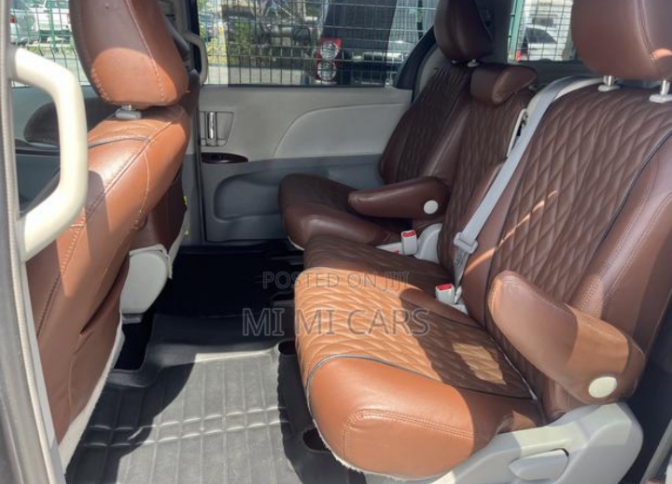 Foreign used 2013 Toyota Sienna XLE