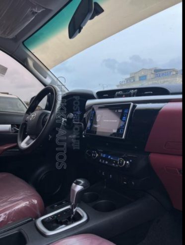 Foreign used Toyota Hilux SR5 2018