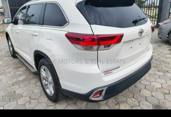 Foreign used 2017 Toyota Highlander