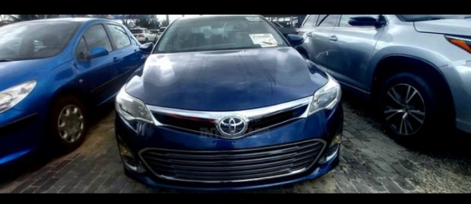 Foreign used 2014 Toyota Avalon, Blue