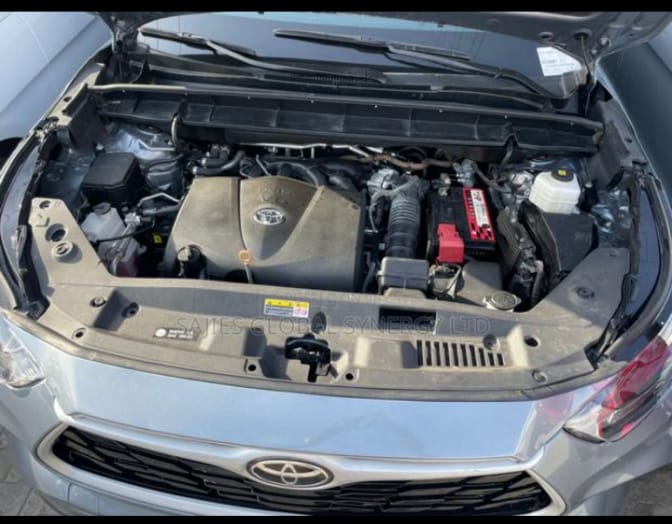 Foreign used Toyota Highlander XLE 2021