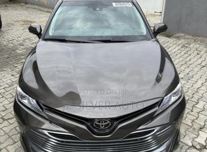 Foreign used Toyota Camry XLE 2018 FWD