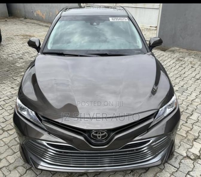 Foreign used Toyota Camry XLE 2018 FWD