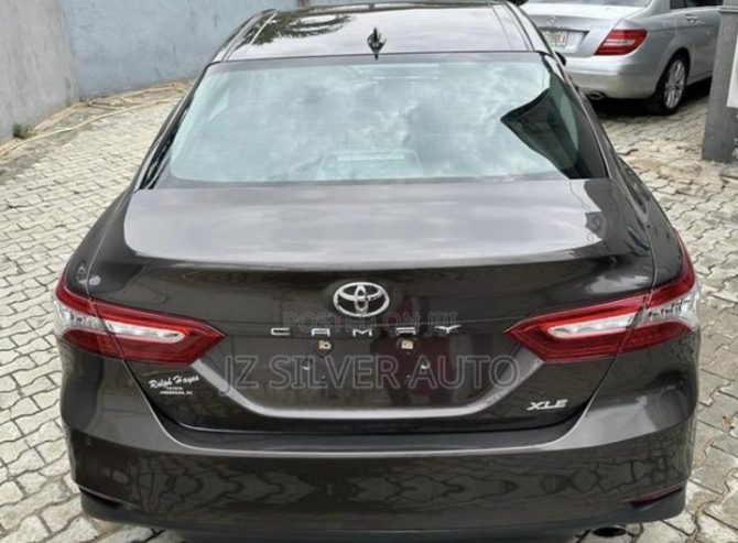 Foreign used Toyota Camry XLE 2018 FWD