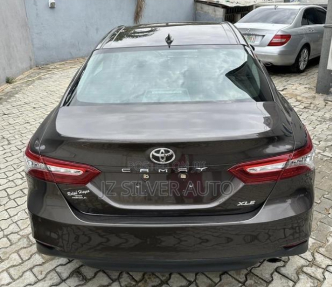 Foreign used Toyota Camry XLE 2018 FWD