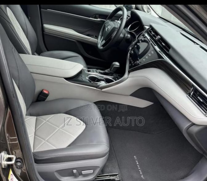 Foreign used Toyota Camry XLE 2018 FWD