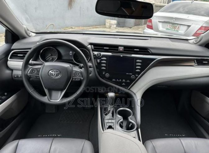 Foreign used Toyota Camry XLE 2018 FWD