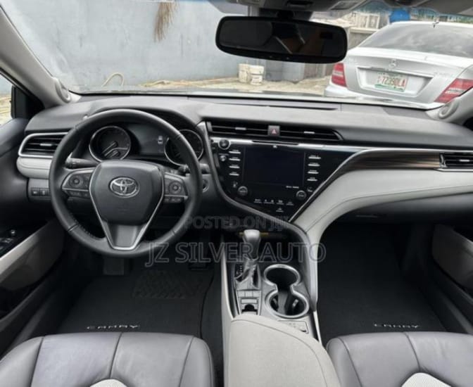 Foreign used Toyota Camry XLE 2018 FWD