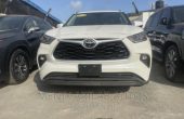 Foreign used 2022 Toyota Highlander, White