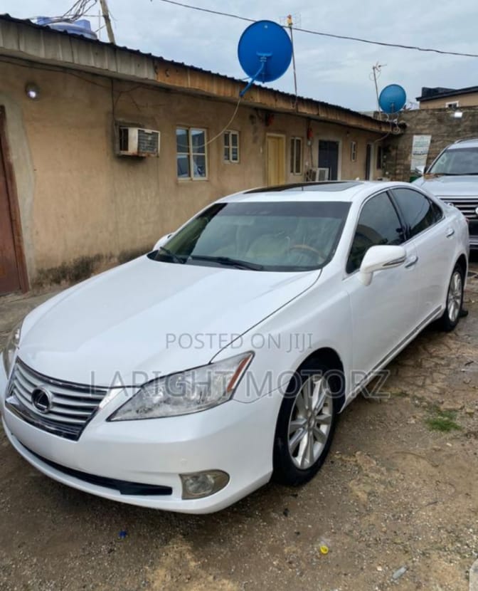 Foreign used Lexus ES350, 2012