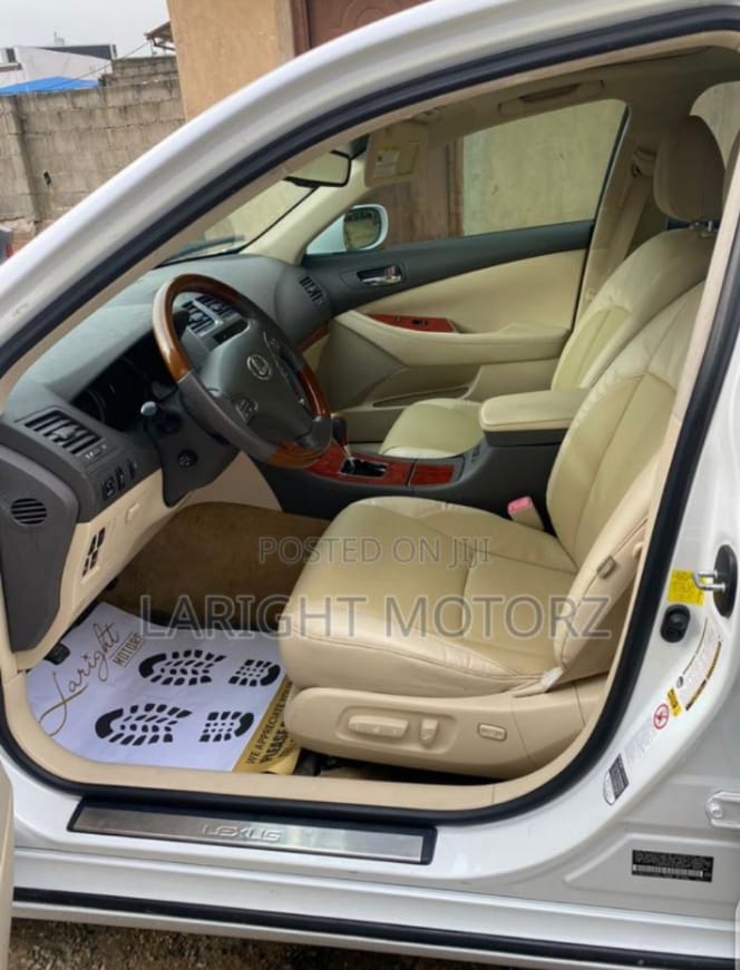 Foreign used Lexus ES350, 2012