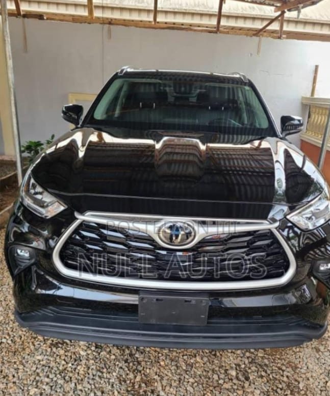 Foreign used Toyota Highlander 2021