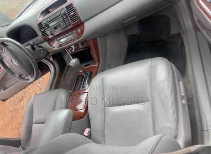 Foreign used 2005 Toyota Camry