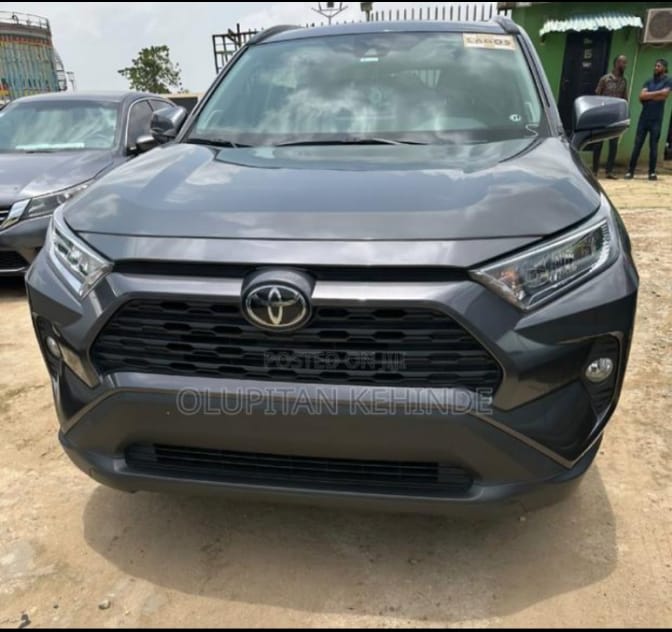 Foreign used 2020 Toyota RAV4 XLE