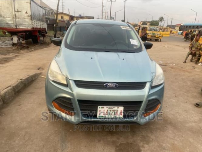 Foreign used Ford escape 2013