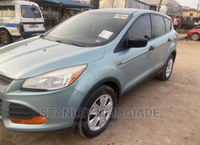 Foreign used Ford escape 2013