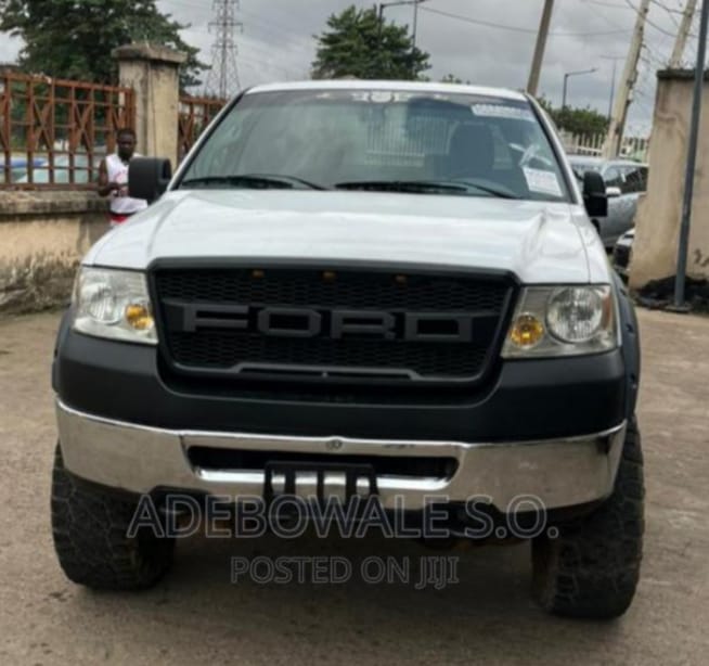 Foreign used 2010 Ford F-150, white