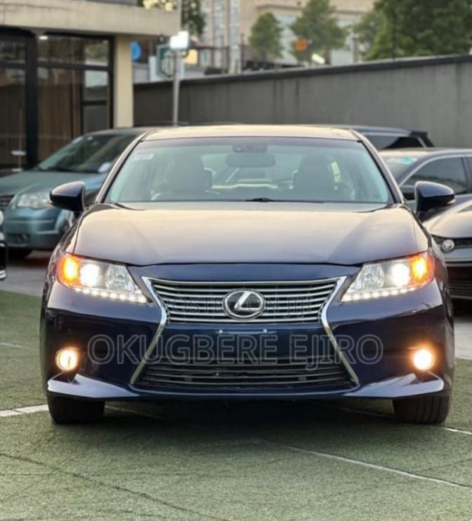 Foreign used Lexus ES350