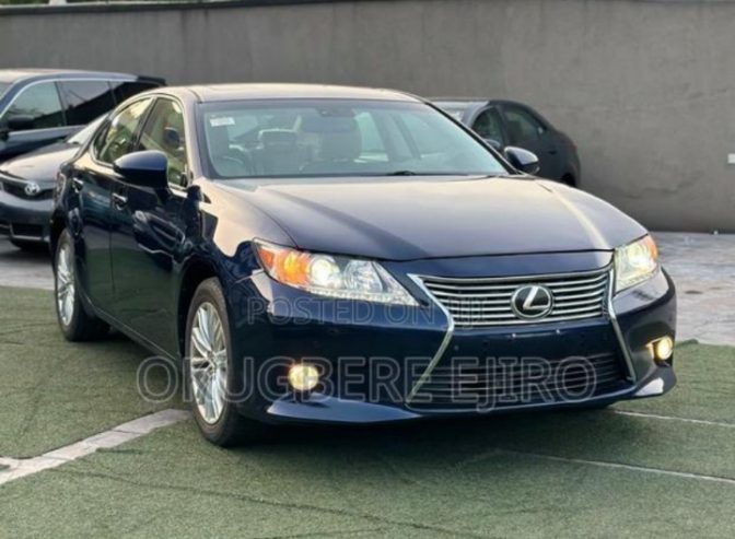 Foreign used Lexus ES350