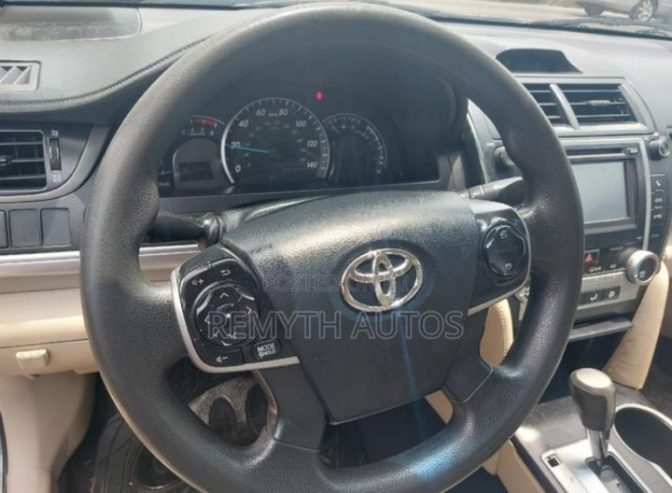 Foreign used 2012 Toyota Camry, Green