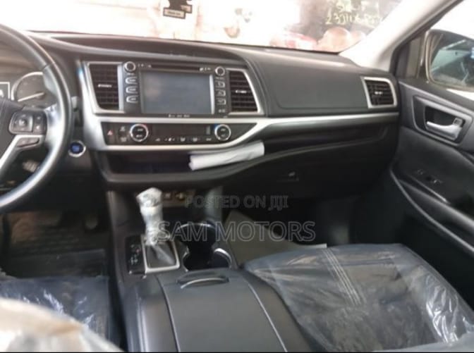 Foreign used 207 Toyota Highlander V6