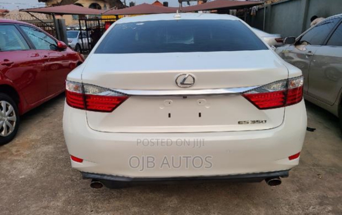 Foreign used 2013 Lexus ES350, FWD