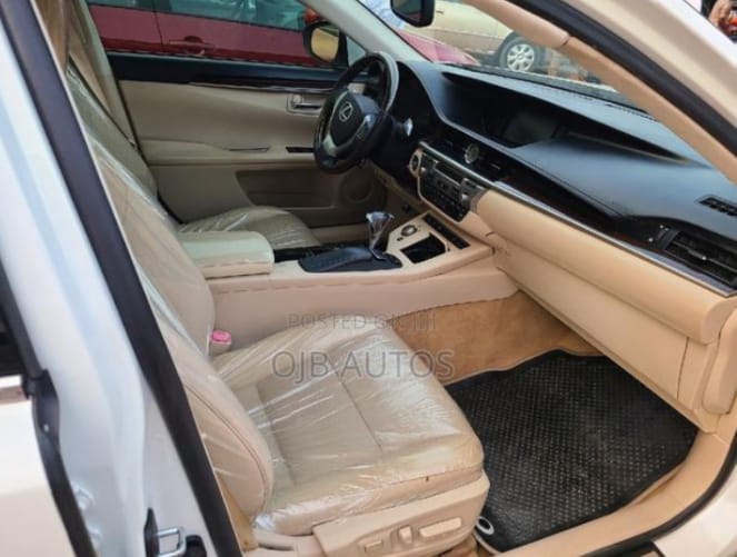 Foreign used 2013 Lexus ES350, FWD