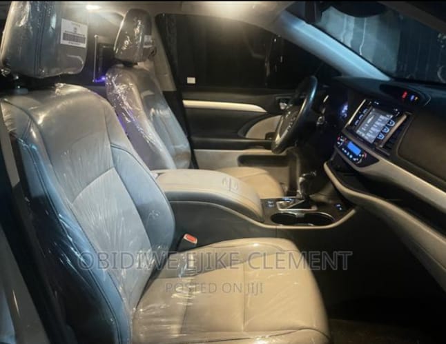 Foreign used 2019 Toyota Highlander V6