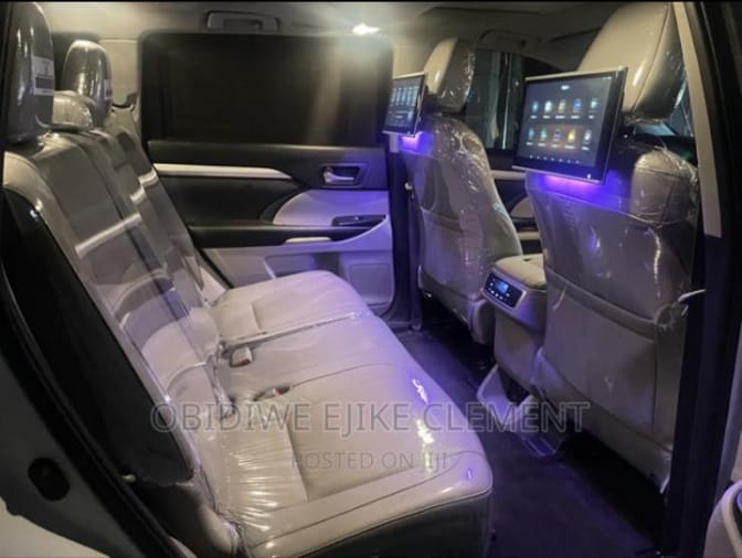 Foreign used 2019 Toyota Highlander V6