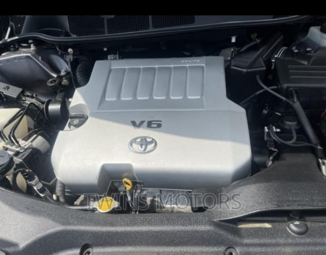 Foreign used 2011 Toyota Venza V6