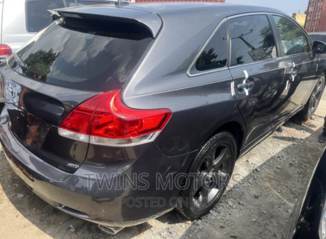 Foreign used 2011 Toyota Venza V6