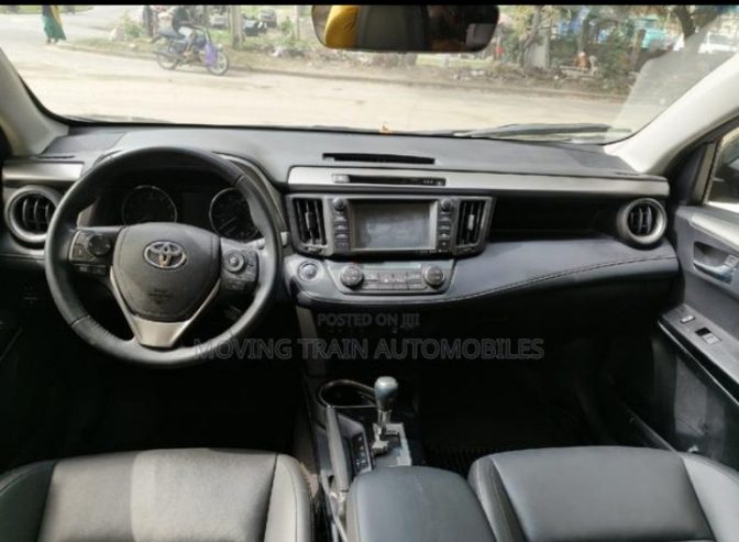 Foreign used Toyota RAV4 XLE 2018