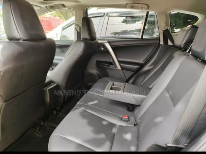 Foreign used Toyota RAV4 XLE 2018