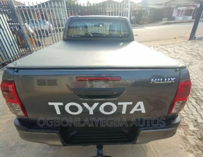 Foreign used 2022 Toyota Hilux
