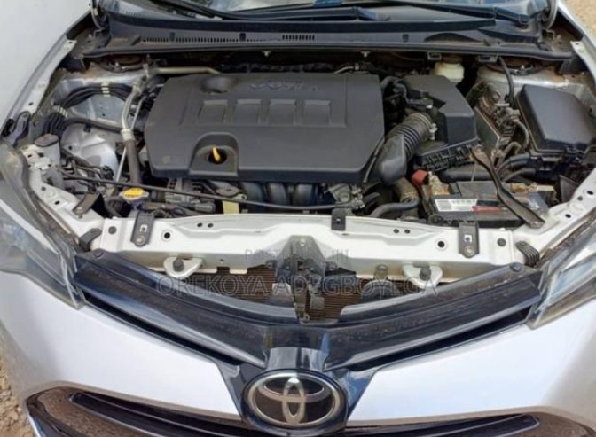 Foreign used 2017 Toyota Corolla , silver