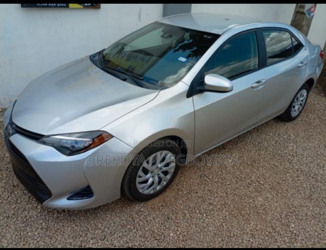 Foreign used 2017 Toyota Corolla , silver