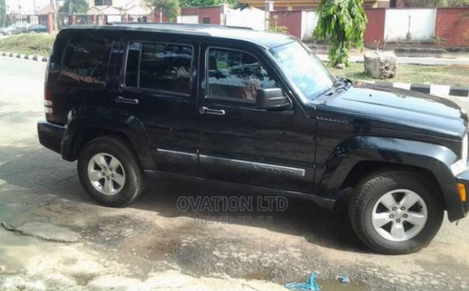 Foreign used 2012 Jeep liberty sport