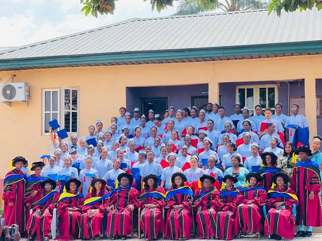 School of Basic Midwifery, Muslim Hospital, Saki Oyo State(07018393022) sale of her admiss