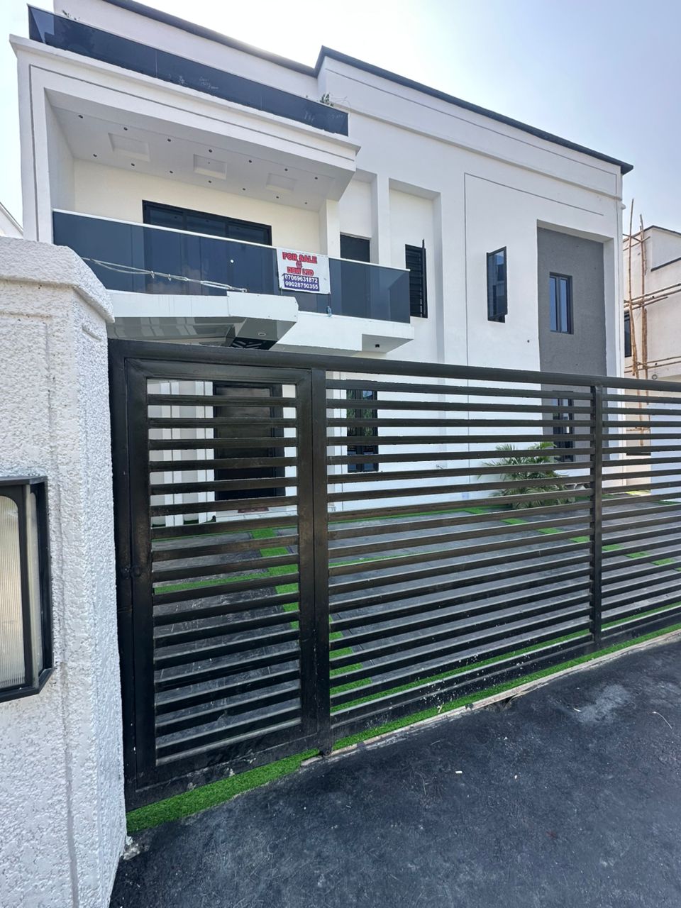Luxurious 4 Bedroom Fully Detached Duplex for Sale